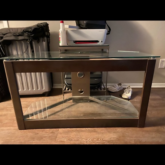Tv stand - Picture 2 of 2
